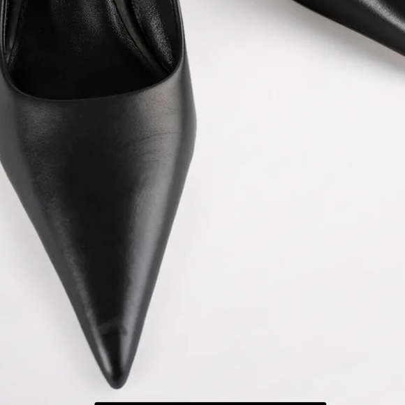 Tony Bianco leather heels - New with Box - Picture 4 of 7